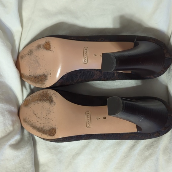 Dark brown Coach Freesia heels sz 9 - Picture 2 of 4